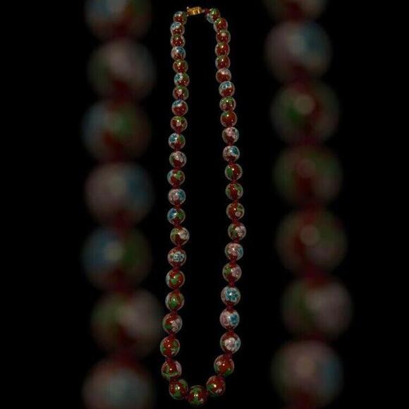 CHINESE EXPORT CLOISONNÉ ANTIQUE NECKLACE LARGE BEADS FLORAL DESIGN RED ENAMEL - Picture 3 of 12